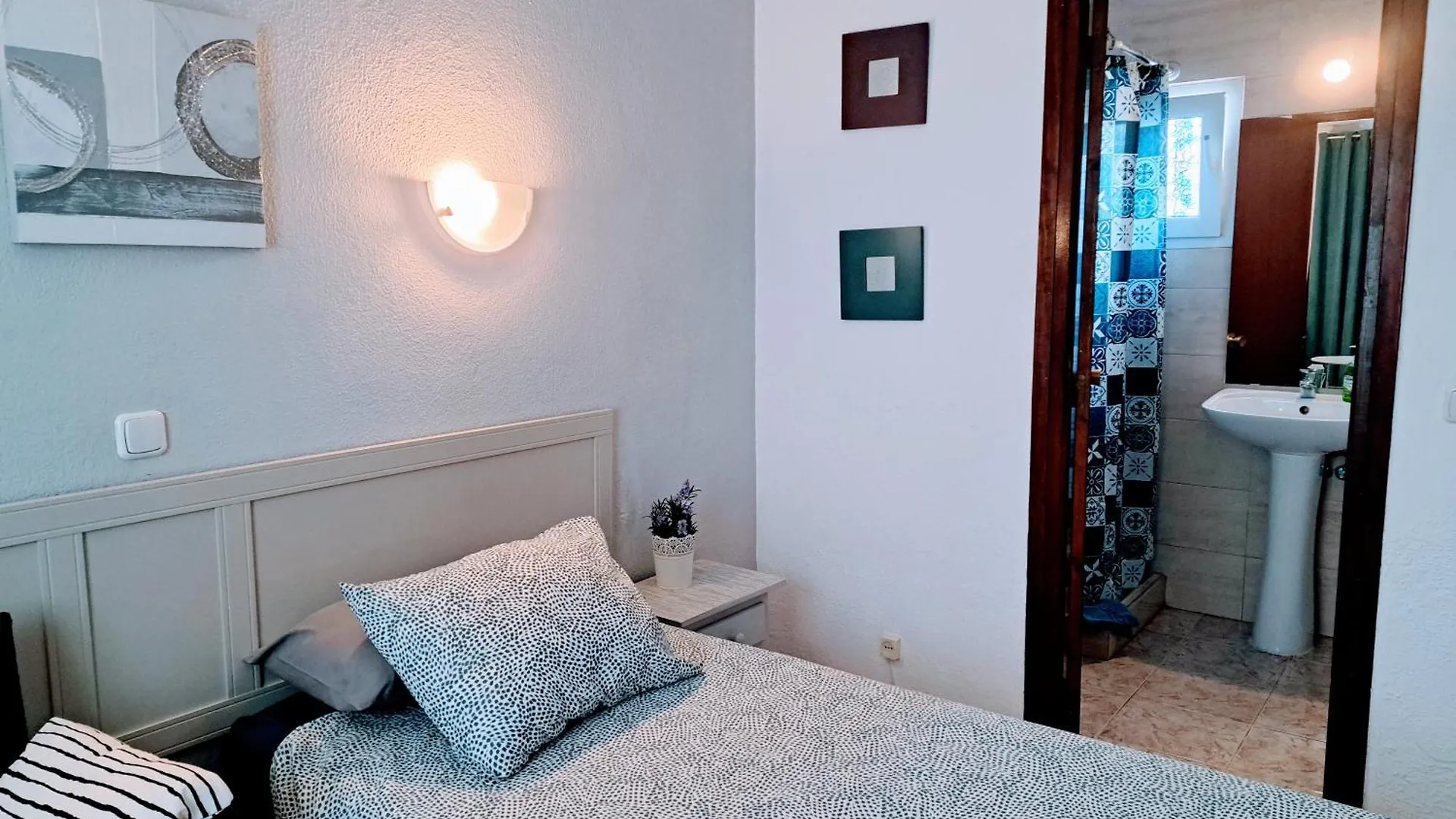 Hostel Hostal Nevada Fuengirola Spain